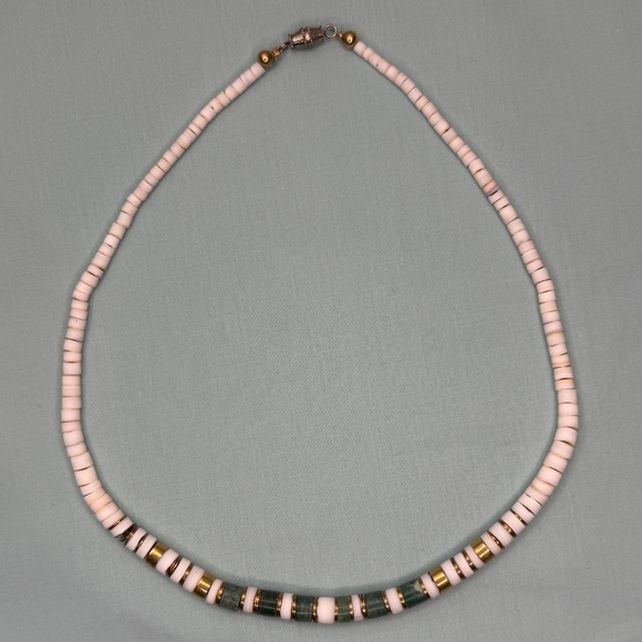 Vintage Heishe Aventurine and Quartz stone and brass necklace 17.5 inches - Picture 5 of 13